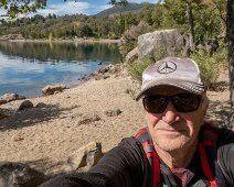 petit_coin_de_paradis 08/04/2019 - De jour, mon petit coin de paradis est tout aussi calme. Là-bas, au bord de l'eau, Jumbo profite du soleil pour recharger ses batteries, au sens...